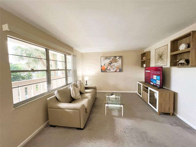 1902 Bermuda Circle H-2, Coconut Creek, FL 33066
