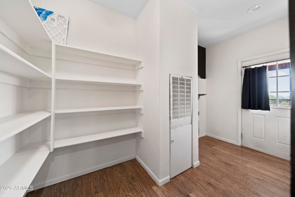 Image 13 of property listing at 39624 N Central Avenue, Phoenix, AZ 85086