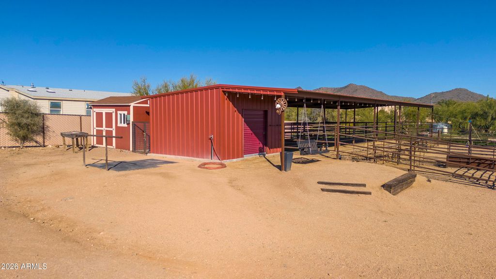 Image 29 of property listing at 39624 N Central Avenue, Phoenix, AZ 85086