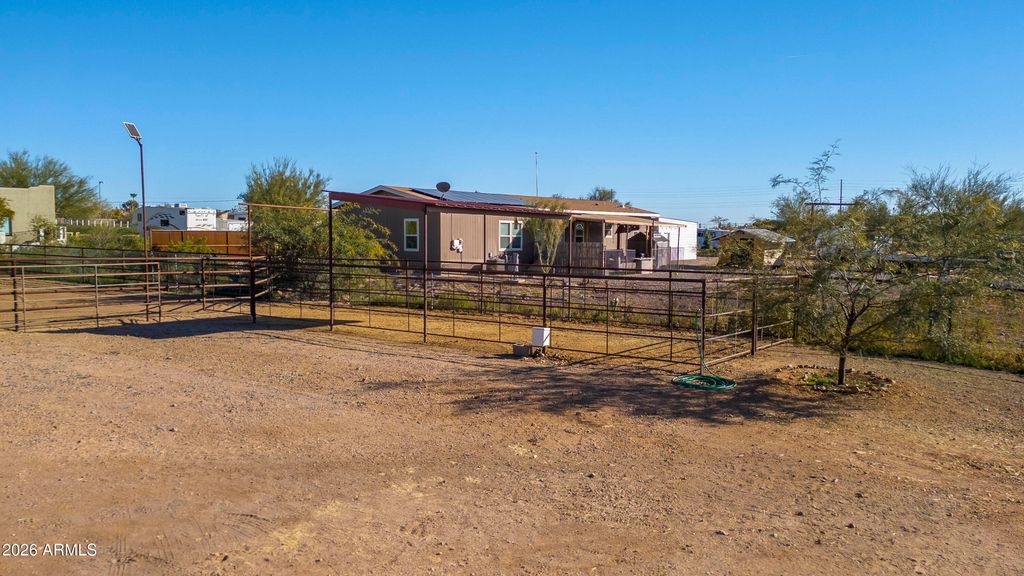 Image 31 of property listing at 39624 N Central Avenue, Phoenix, AZ 85086