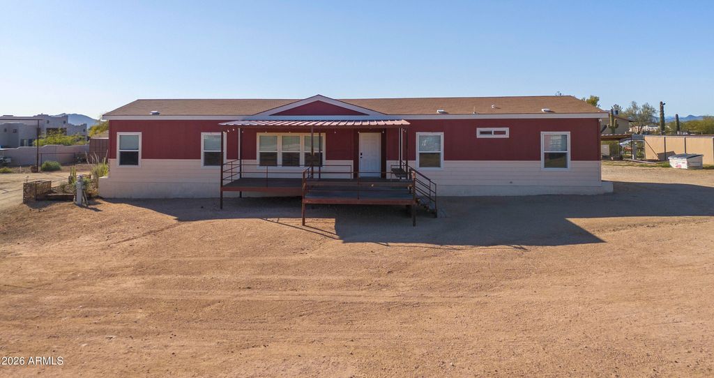 Image 32 of property listing at 39624 N Central Avenue, Phoenix, AZ 85086