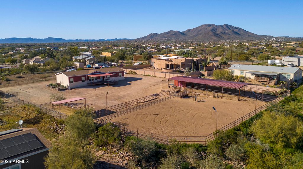 Image 38 of property listing at 39624 N Central Avenue, Phoenix, AZ 85086