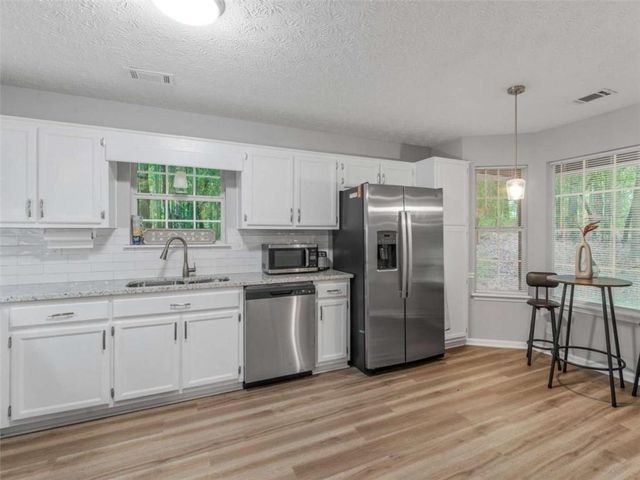 140 Oaklake Drive, Covington, GA 30016