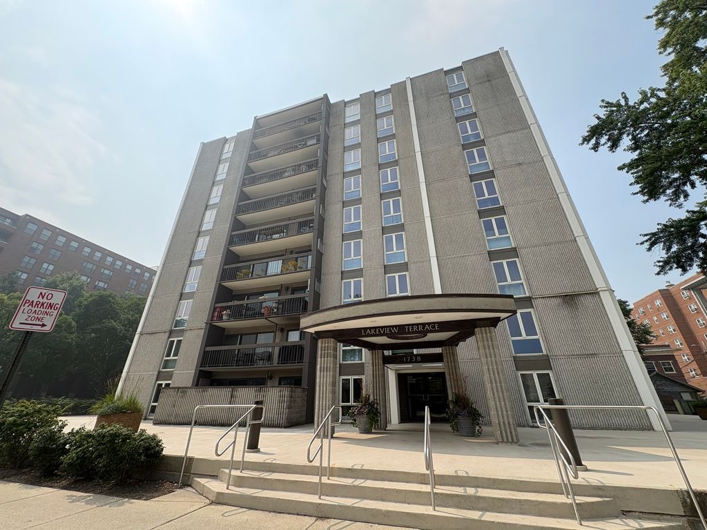 1738 Chicago Avenue 302, Evanston, IL 60201 — exterior
