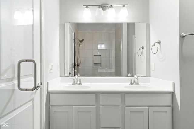 6166 Dugan Drive, Whitestown, IN 46075