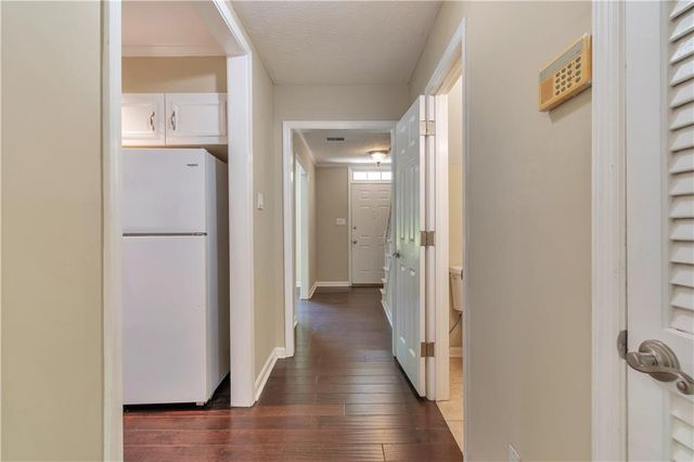 2775 Bentley Place SE, Marietta, GA 30067