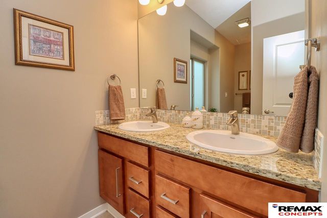 3120 Rawhide Drive, Lincoln, NE 68507
