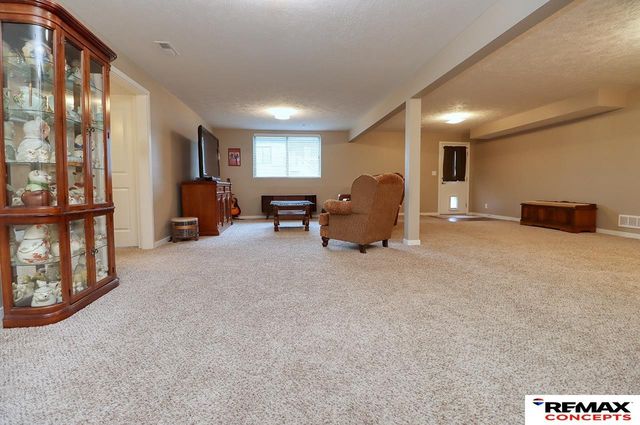 3120 Rawhide Drive, Lincoln, NE 68507