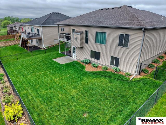 3120 Rawhide Drive, Lincoln, NE 68507
