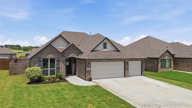 27515 E 108th Place S, Coweta, OK 74429