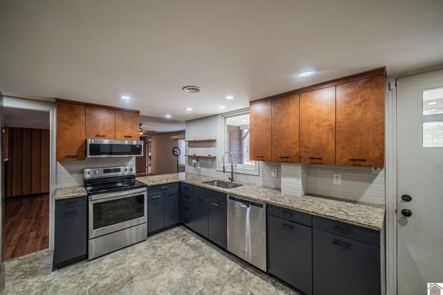 4325 Contest Road, Paducah, KY 42001