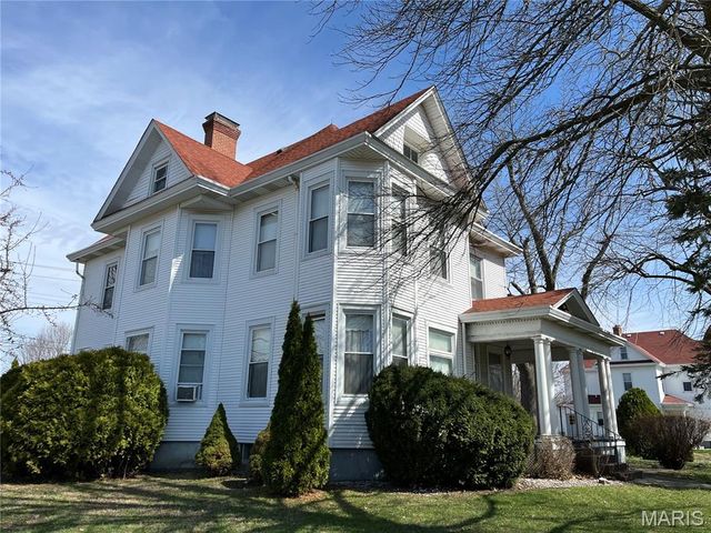 101 E 1st North Street, Mount Olive, IL 62069