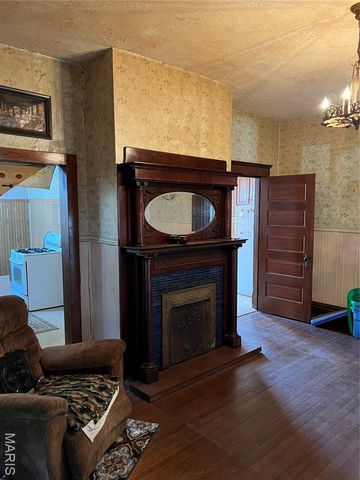 101 E 1st North Street, Mount Olive, IL 62069