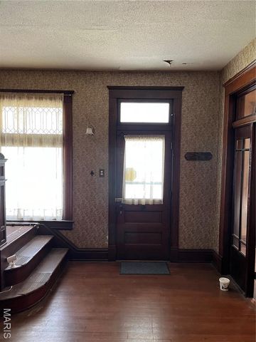 101 E 1st North Street, Mount Olive, IL 62069