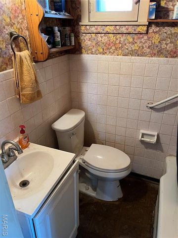 101 E 1st North Street, Mount Olive, IL 62069