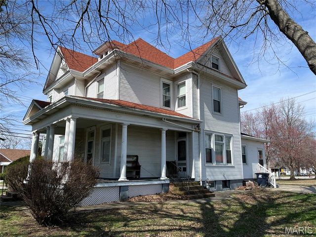 101 E 1st North Street, Mount Olive, IL 62069