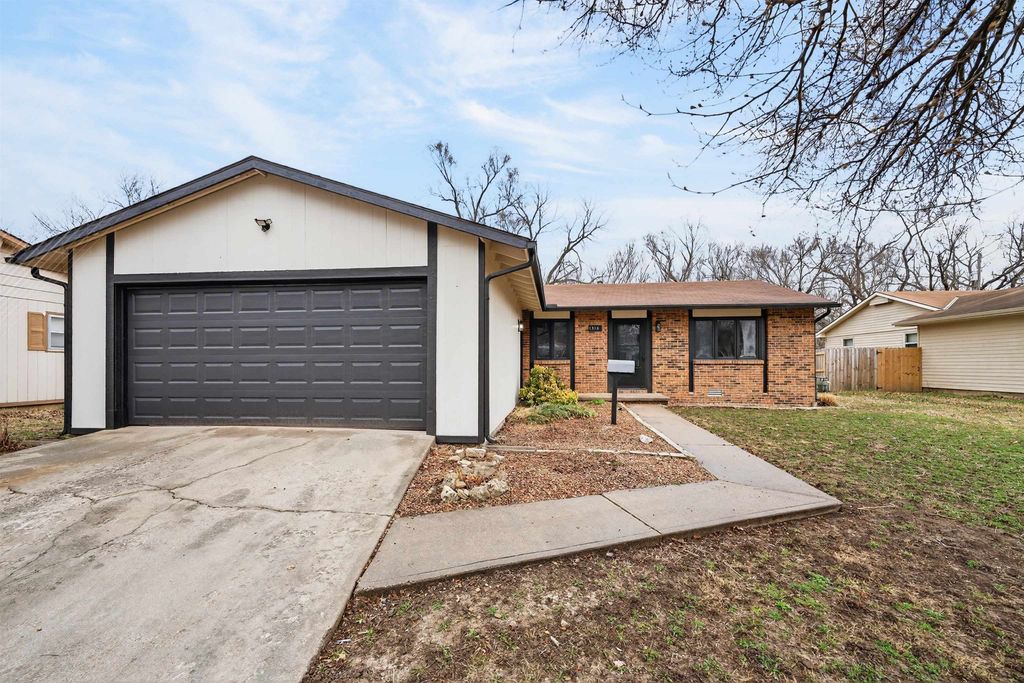 1310 N Taylor St, El Dorado, KS 67042