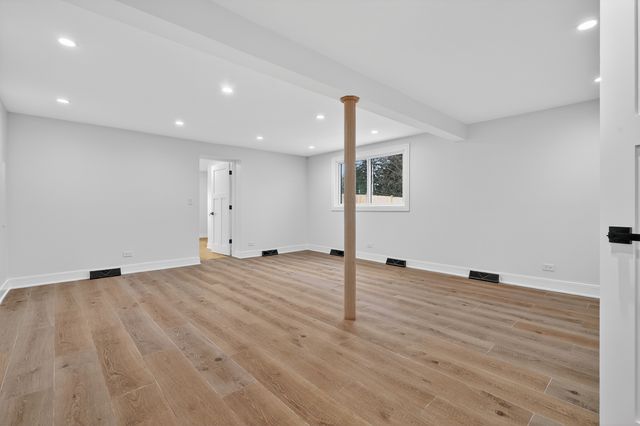 200 N Pine Street, Prospect Heights, IL 60070