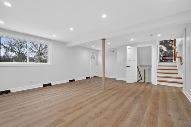 200 N Pine Street, Prospect Heights, IL 60070