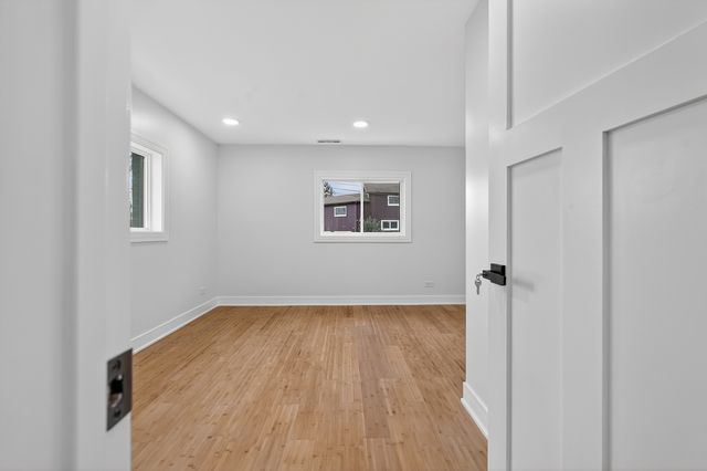 200 N Pine Street, Prospect Heights, IL 60070