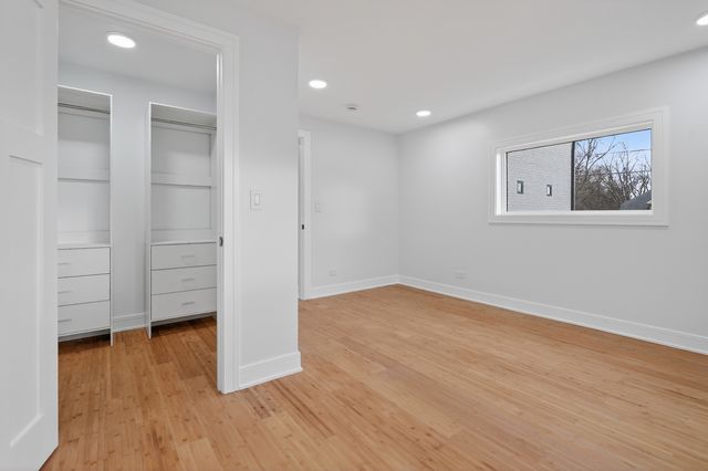 200 N Pine Street, Prospect Heights, IL 60070