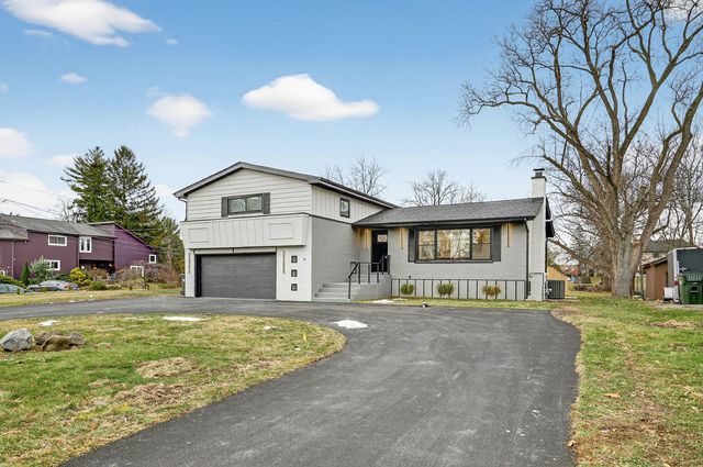 200 N Pine Street, Prospect Heights, IL 60070