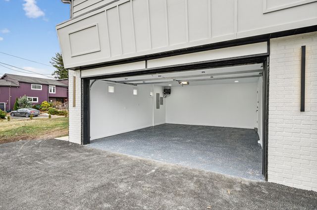 200 N Pine Street, Prospect Heights, IL 60070