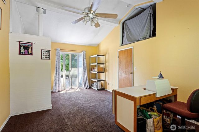 18042 10th Avenue NE, Shoreline, WA 98155