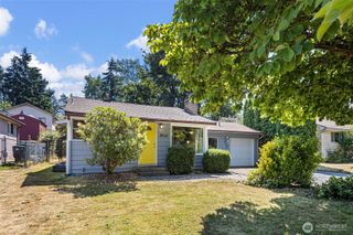 18042 10th Avenue NE, Shoreline, WA 98155