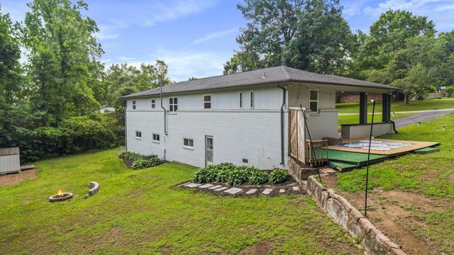 2430 Walnut Drive, NW, Cleveland, TN 37311