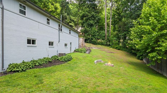 2430 Walnut Drive, NW, Cleveland, TN 37311