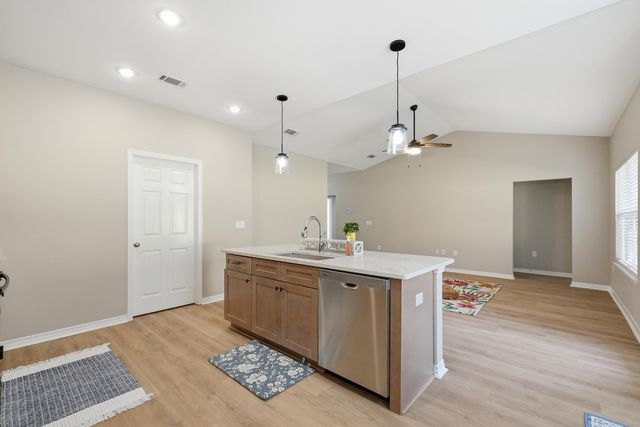 3804 Golden Acres Circle, Crestview, FL 32539