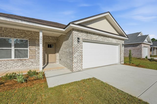 3804 Golden Acres Circle, Crestview, FL 32539