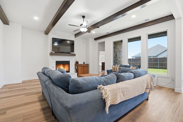820 Boomer Lane, Ferris, TX 75125