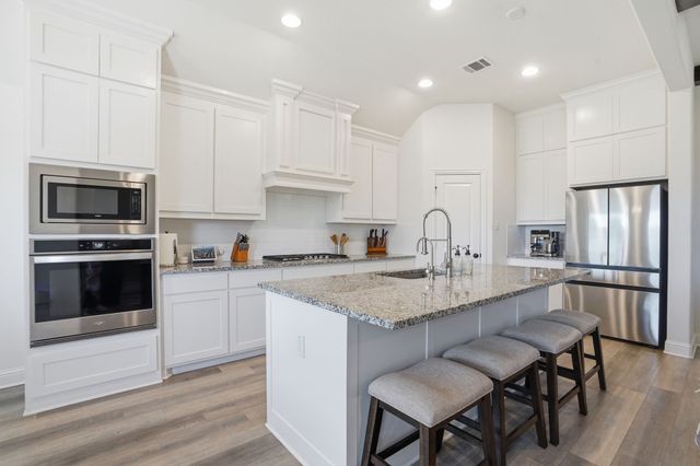 820 Boomer Lane, Ferris, TX 75125