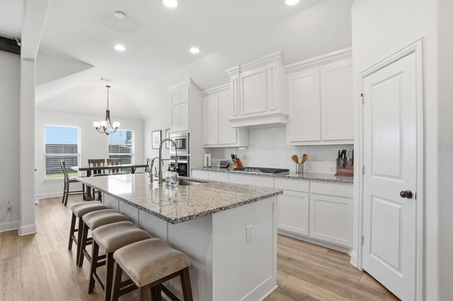 820 Boomer Lane, Ferris, TX 75125