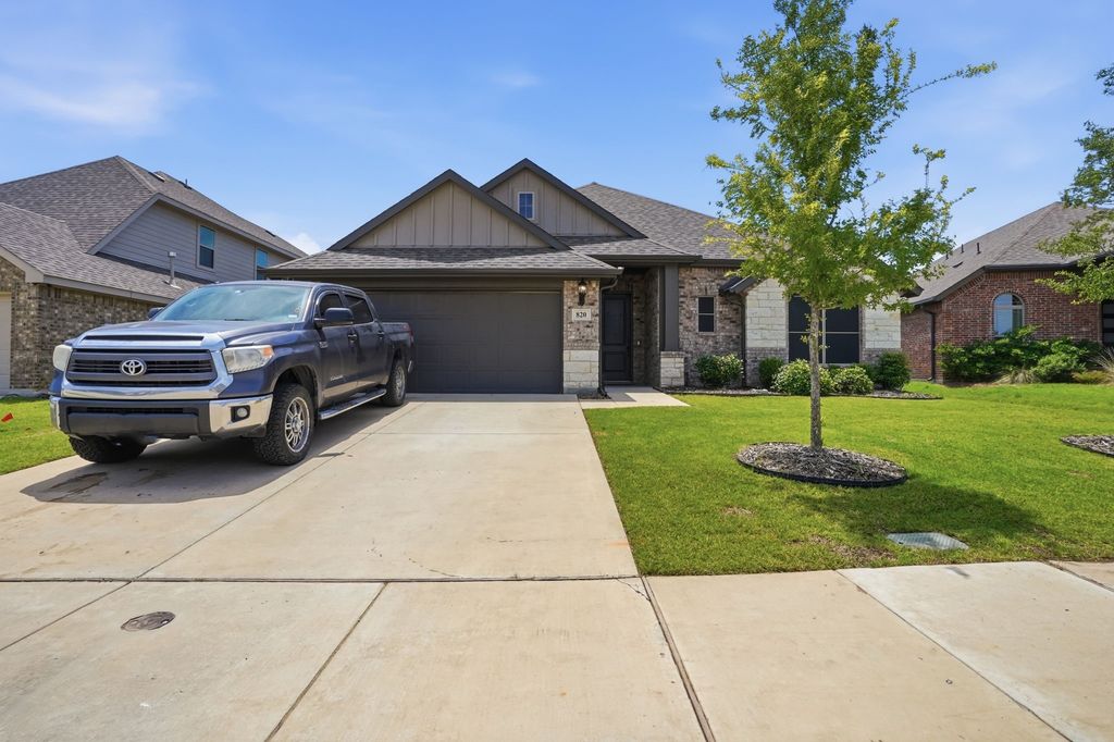 820 Boomer Lane, Ferris, TX 75125