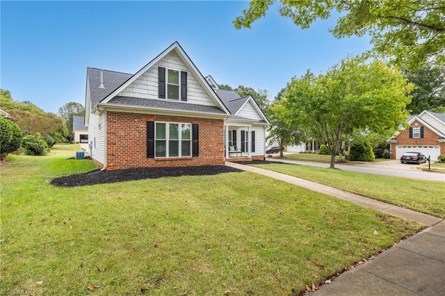 5803 Willowdale Drive, Pfafftown, NC 27040