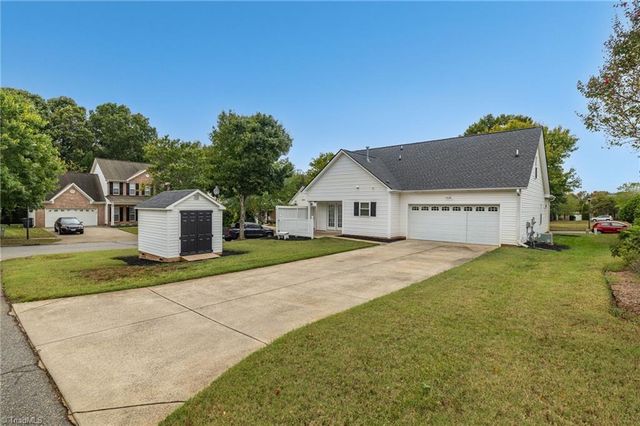 5803 Willowdale Drive, Pfafftown, NC 27040