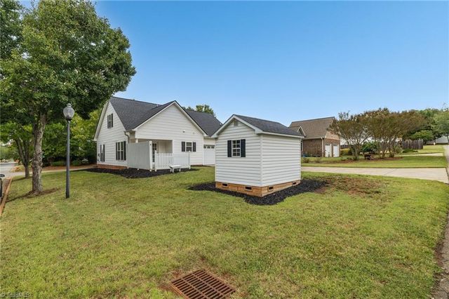 5803 Willowdale Drive, Pfafftown, NC 27040