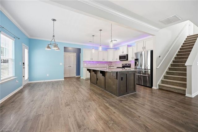 1602 Running Deer Drive, Kernersville, NC 27284