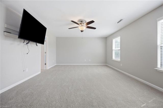 1602 Running Deer Drive, Kernersville, NC 27284