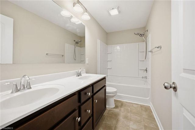 1602 Running Deer Drive, Kernersville, NC 27284