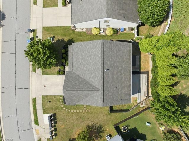 1602 Running Deer Drive, Kernersville, NC 27284