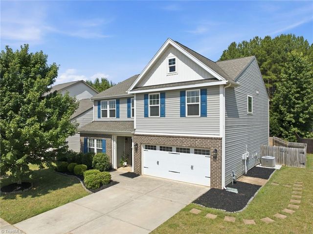 1602 Running Deer Drive, Kernersville, NC 27284