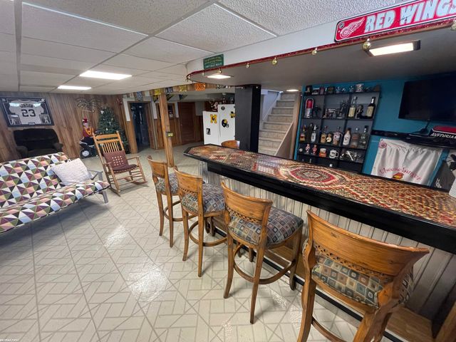 22225 Love Street, St Clair Shores, MI 48082