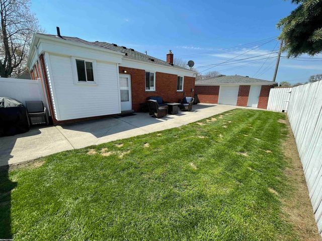 22225 Love Street, St Clair Shores, MI 48082