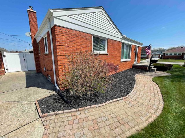 22225 Love Street, St Clair Shores, MI 48082