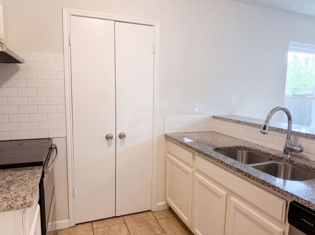 832 Brockden Drive, Mesquite, TX 75149