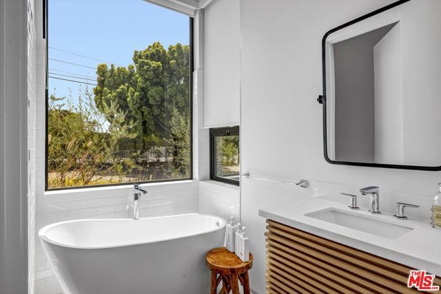 6656 Dume Drive B, Malibu, CA 90265